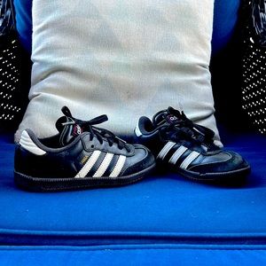 Adidas boys Samba size 12